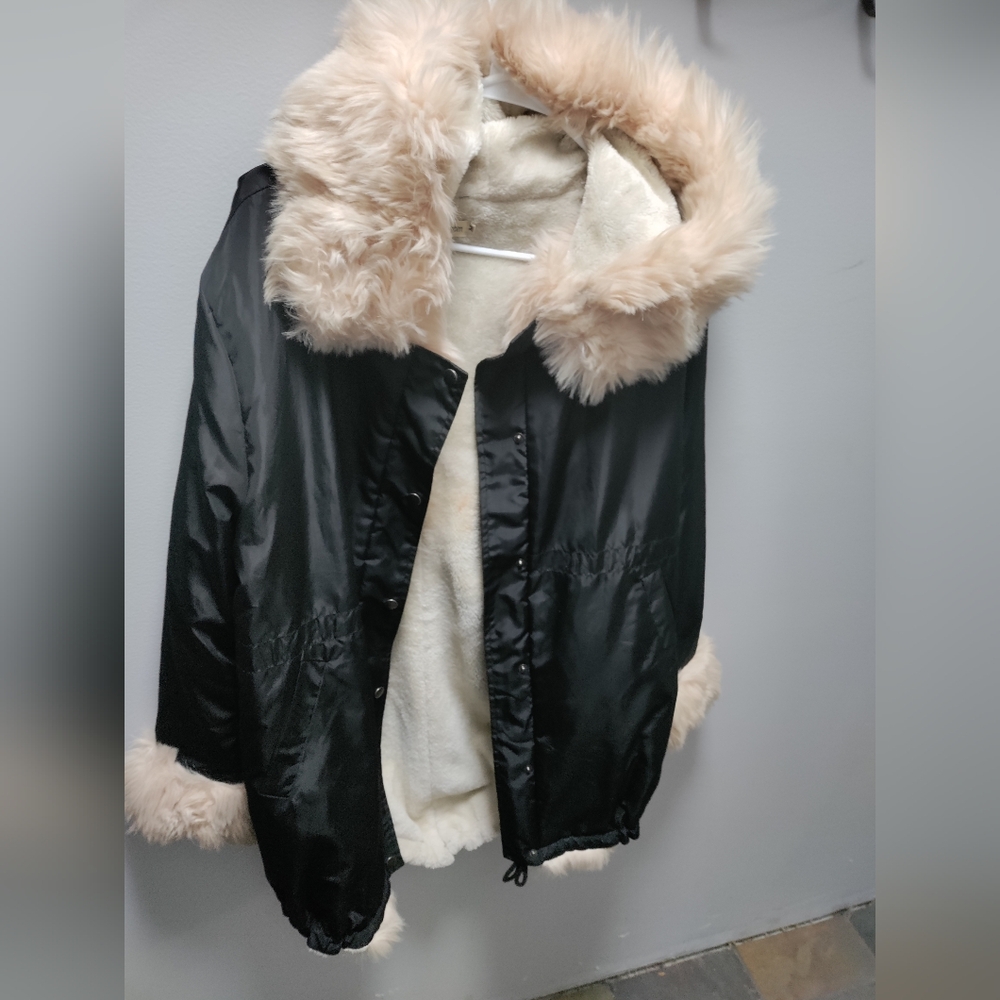 Weatherproof Women's Modern Shaped Parka like new